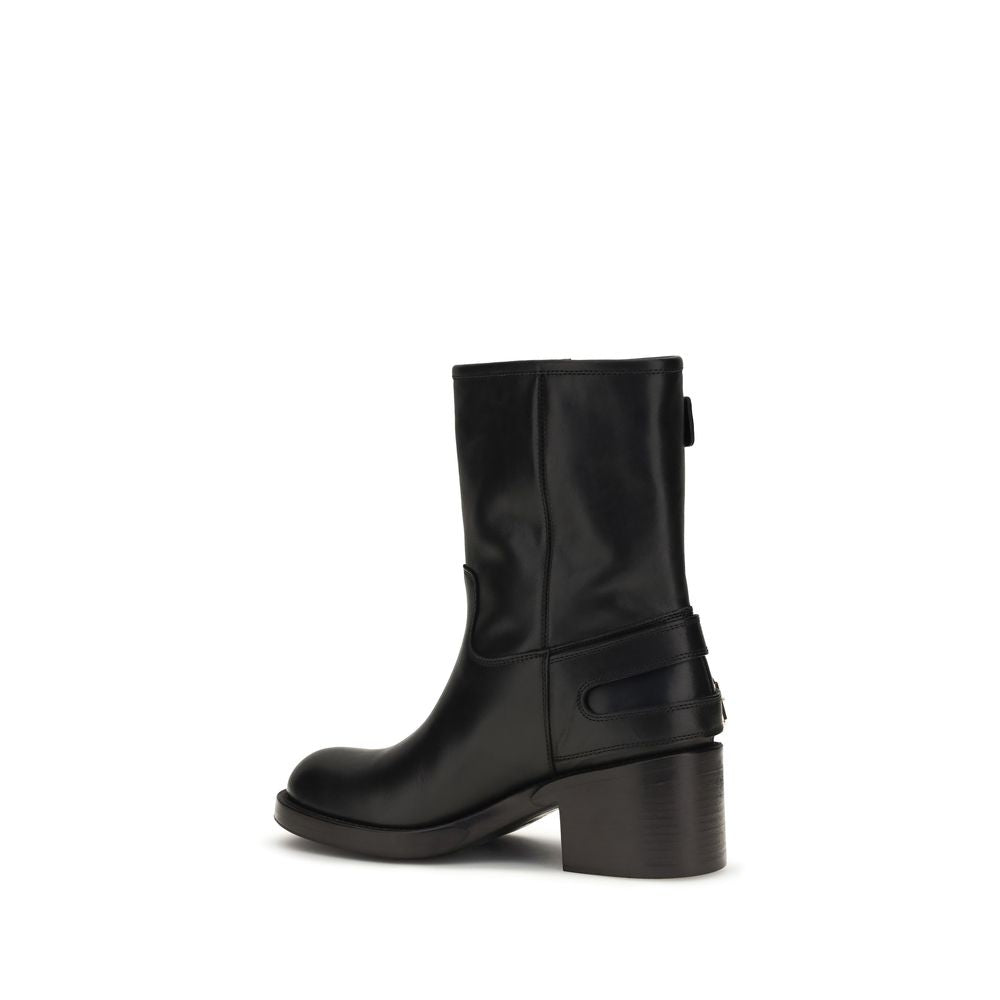 Chloé Black Calf Leather Bos Taurus Ankle Boots